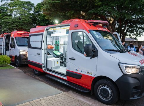 Guaíra recebeu duas ambulâncias do SAMU, um ônibus escolar e autoriza a construção de novo CMEI com recursos de emenda parlamentar