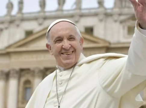 Vaticano divulga que Papa Francisco morreu por AVC e insuficiência cardíaca