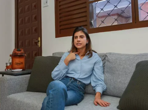 Enxaqueca fez Camila descobrir câncer de tireoide que evoluiu para metástase