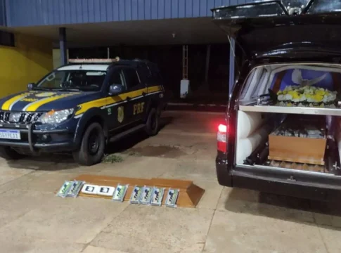 Traficante de MS usa caixão e certidão de óbito para transportar R$ 4 milhões em cocaína