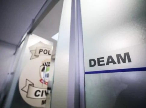 Mulher é esfaqueada 6 vezes por ex-marido durante tentativa de estupro em Campo Grande