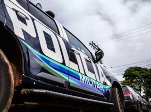 Homem é agredido com pedaço de madeira ao confrontar amante da esposa em MS