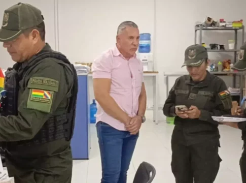 Suspeito de substituir Marcola no PCC é entregue pela Bolívia à Polícia Federal em Corumbá