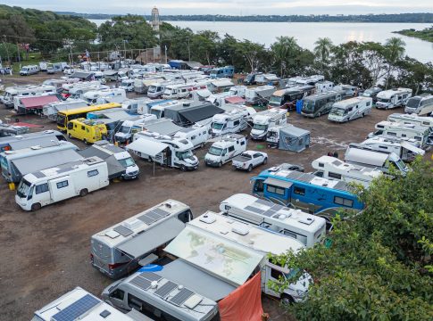 Vida sobre rodas: a rotina dos viajantes no 7º Encontro Internacional de Motorhomes em Guaíra