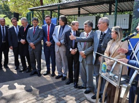 Gerson Claro inaugura usina solar na ALEMS com energia limpa fotovoltaica e sustentabilidade para MS