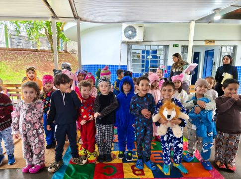 Acolhimento, ludicidade e aprendizado: CMEI Maria de Lourdes celebra a chegada do inverno com o “Dia do Pijama”