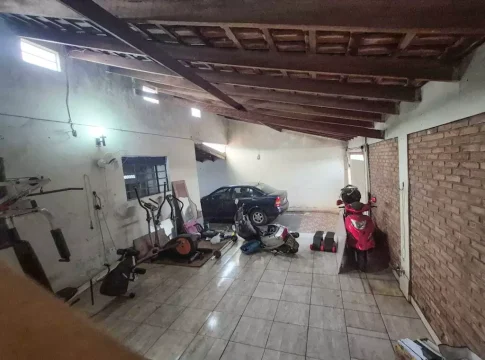 Homem com esquizofrenia mata o pai a facadas