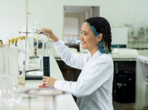 Fundect: com investimento de R$ 6,3 milhões, bolsas do Pibic crescem 25% e 750 estudantes serão beneficiados