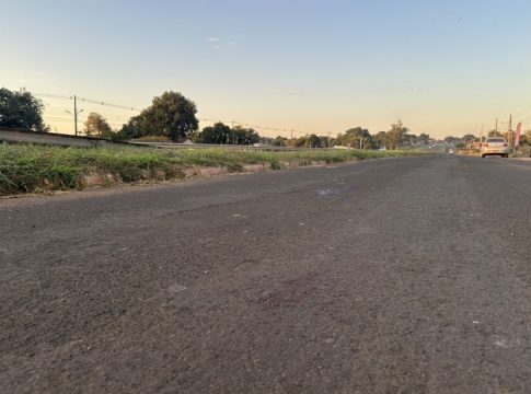 Criança cai de bicicleta elétrica enquanto passeava com a mãe e morre no interior de MS