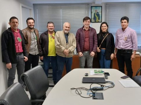 Prefeito Dr. Lídio e equipe discutem regularização fundiária em reunião com o Incra em Campo Grande