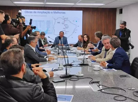 Deputados e CCR firmam acordo para prestação de contas trimestral sobre BR