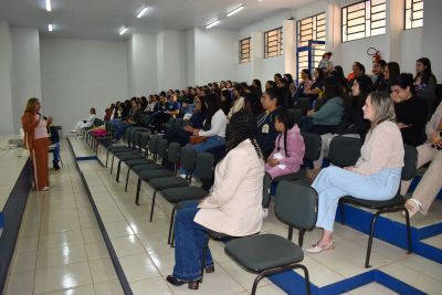 Iguatemi – Professores da Rede Municipal de Ensino participam de formação continuada