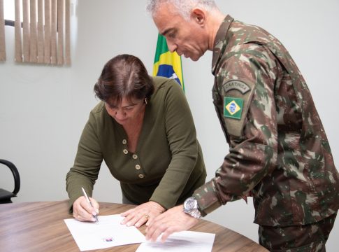 Prefeita Rosária Andrade toma posse como Presidente da Junta de Serviço Militar em Mundo Novo