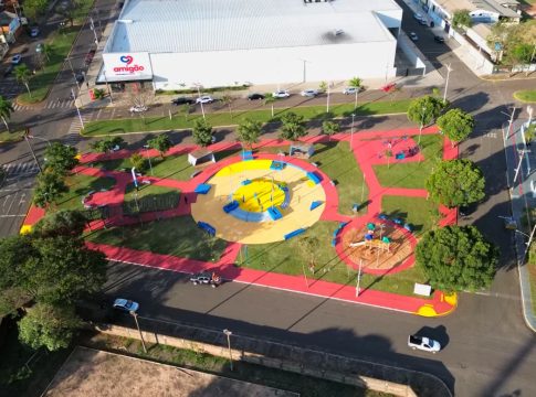 Pista de skate de Naviraí ganha nova vida com revitalização
