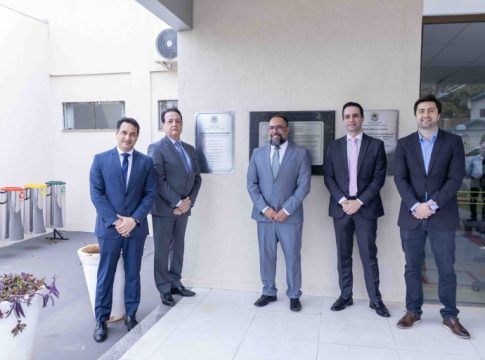Prefeito Rodrigo Sacuno participa da entrega da reforma da Vara do Trabalho de Naviraí