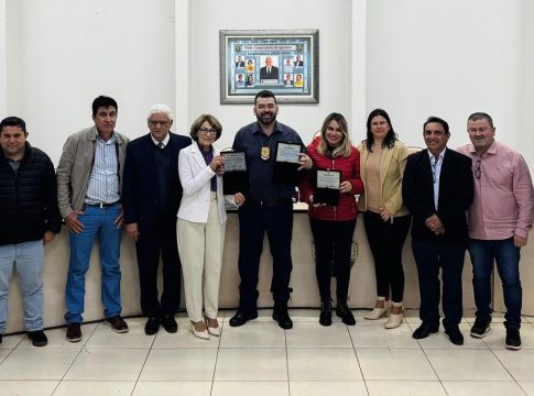 Câmara de Iguatemi homenageia delegado Gelson Luiz Almeida