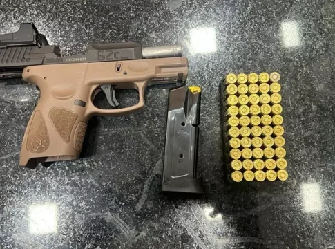 Polícia Federal cumpre 44 mandados e mira tráfico de drogas em três estados
