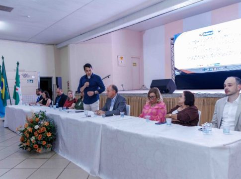 Encontro em Naviraí debateu novas politicas Educacionais para o MS