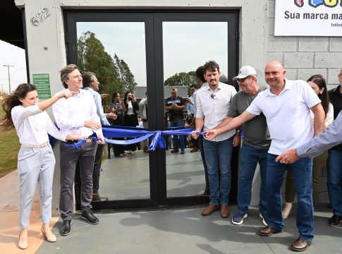 Inaugurada em Itaquiraí a maior fábrica de velas e produtos para festas da América Latina
