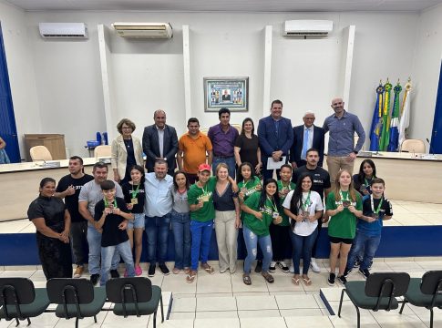 JIU-JITSU IGUATEMIENSE CONQUISTA 18 MEDALHAS NO BRASILEIRO CENTRO OESTE NA CIDADE DE CAMPO GRANDE-MS.