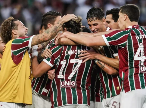 Fluminense supera Fortaleza com brilho de Serna e Fábio bate recorde de jogos