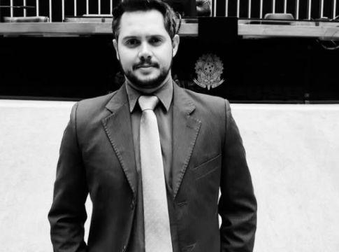 Assessor morre atropelado na faixa de pedestre ao voltar da Tardezinha