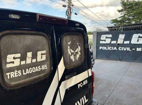 Mulher mente sobre roubo de camionete e pode ser presa por até 8 anos