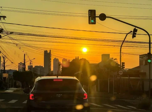 Último fim de semana do inverno terá calor de até 40°C e chegada de frente fria
