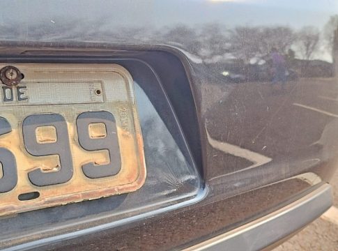 Motoristas com placas final 3 e 9 têm até o fim do mês para licenciar veículos de forma 100% online
