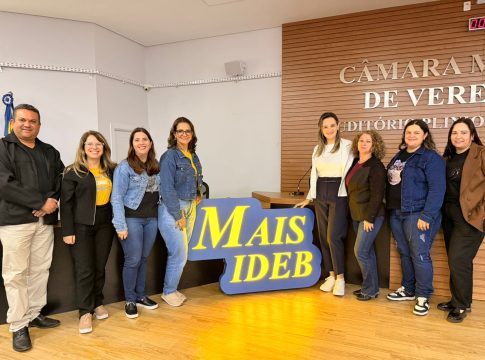 Educadores de Mundo Novo participam de formação sobre inteligência emocional