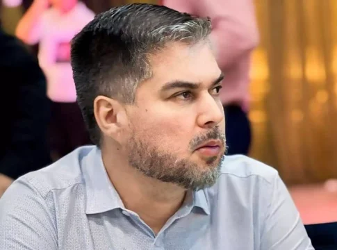 Vice toma posse em Terenos após prisão e afastamento de prefeito