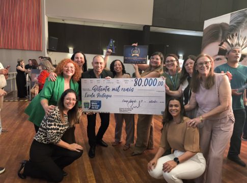 Naviraí – Escola Diomedes Valentim Cerri é premiada no Prêmio Escola Destaque em Alfabetização