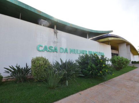 Governo vai pagar hora extra para policiais de Delegacias da Mulher
