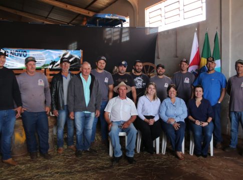 Mundo Novo lança programa de fomento à produção leiteira para pequenos produtores rurais