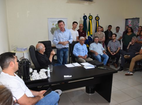 Iguatemi recebe visita do secretário da Casa Civil do Estado