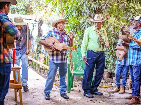 O mesmo coração do Centro-Oeste: raízes culturais unem Mato Grosso e Mato Grosso do Sul Leia mais em: https://www.topmidianews.com.br/algo-mais/ms-ou-mt-quando-a-cultura-se-mistura/229235/