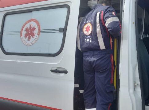 Esposa foge após esfaquear marido no Bairro Parque do Lageado