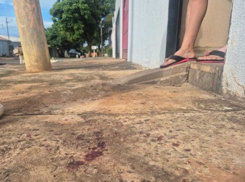 Recém chegado em bairro, jovem sobrevive a ataque com 13 tiros