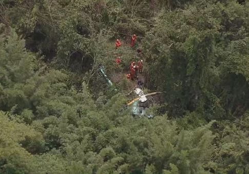 Três pessoas morrem em queda de helicóptero no Rio de Janeiro
