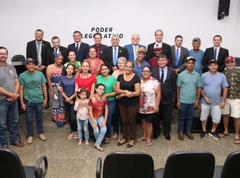 Câmara de Mundo Novo aprova projetos por unanimidade e une forças com produtores do Assentamento Pedro Ramalho