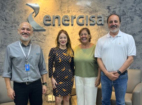 Governo de Mundo Novo discute melhorias no fornecimento de energia em reunião com a Energisa