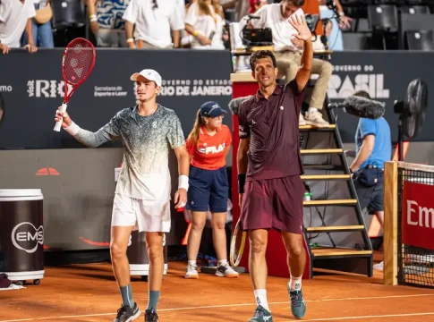 Fonseca e Melo são campeões do Rio Open em jogo com presença de Agassi