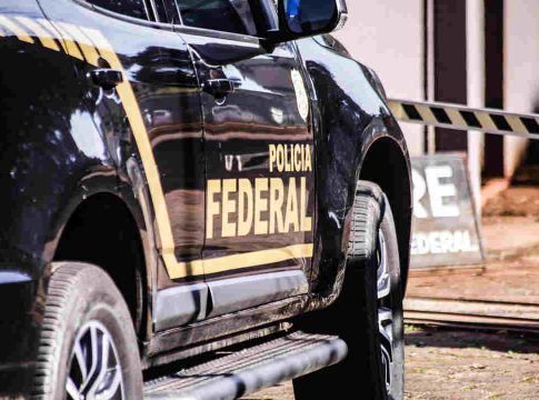 Dois são presos em operação que investiga apreensão de drogas e fuzil em MS