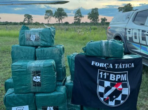 11º BPM localiza aeronave com 477 kg de pasta base de cocaína