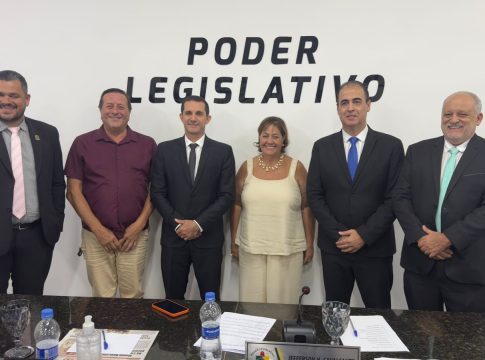 Pinduca é reeleito presidente da Câmara de Mundo Novo