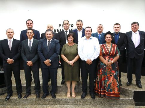 Vereadores garantem R$ 198 mil ao transporte de universitários e parque de diversões gratuito na Festa das Nações