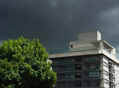 Tempestade com ventos de até 100 km/h coloca em risco 33 municípios de MS