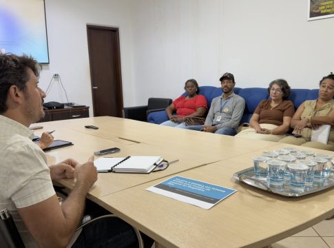 Prefeito Thalles Tomazelli reafirma compromisso com a educação e garante reajuste do piso nacional do magistério retroativo a janeiro