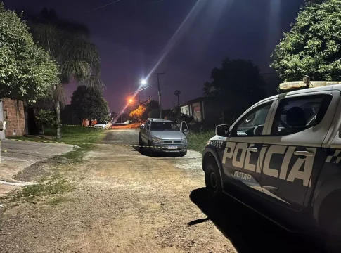 Advogado e amigo são mortos com tiros nas costas em frente a casa