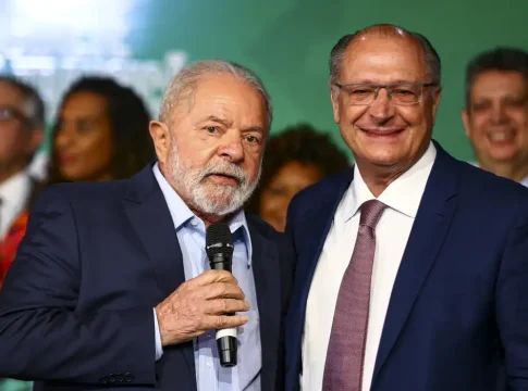 Lula confirma Alckmin como vice na chapa para disputar reeleição em 2026